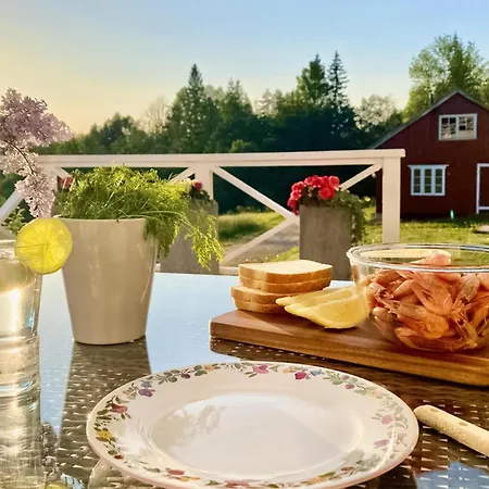 Semesterbostad Amazing In With Wifi